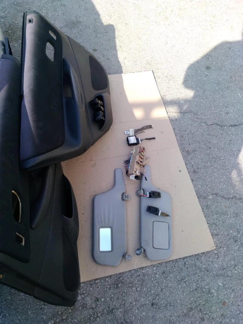 Mazda 323 F, снимка 8 - Автомобили и джипове - 52924295