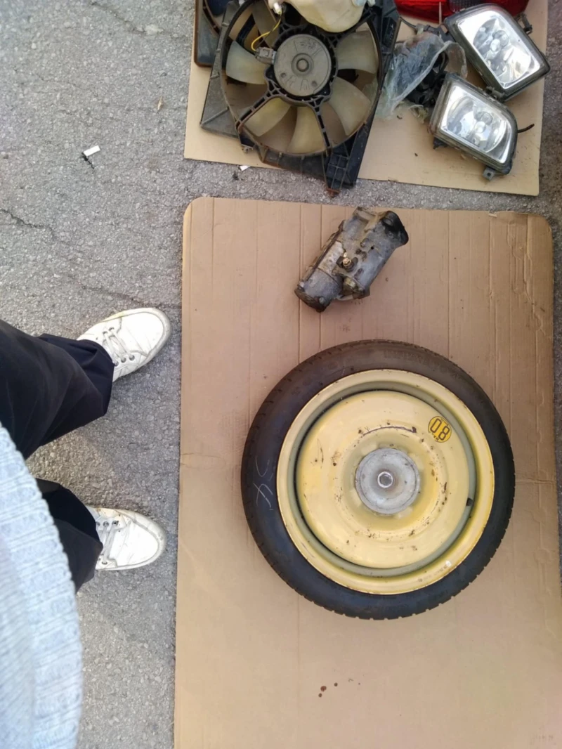 Mazda 323 F, снимка 7 - Автомобили и джипове - 52924295