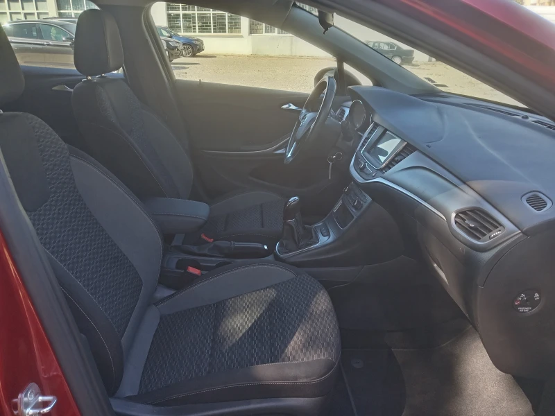 Opel Astra 1.5D SW, снимка 7 - Автомобили и джипове - 51882390