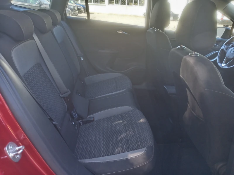 Opel Astra 1.5D SW, снимка 8 - Автомобили и джипове - 51882390