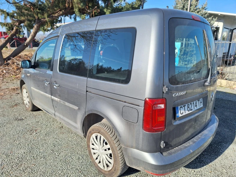 VW Caddy, снимка 11 - Автомобили и джипове - 53273567