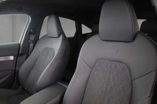 Audi S5 = Tech Plus = Black Optics Гаранция, снимка 8 - Автомобили и джипове - 54970303