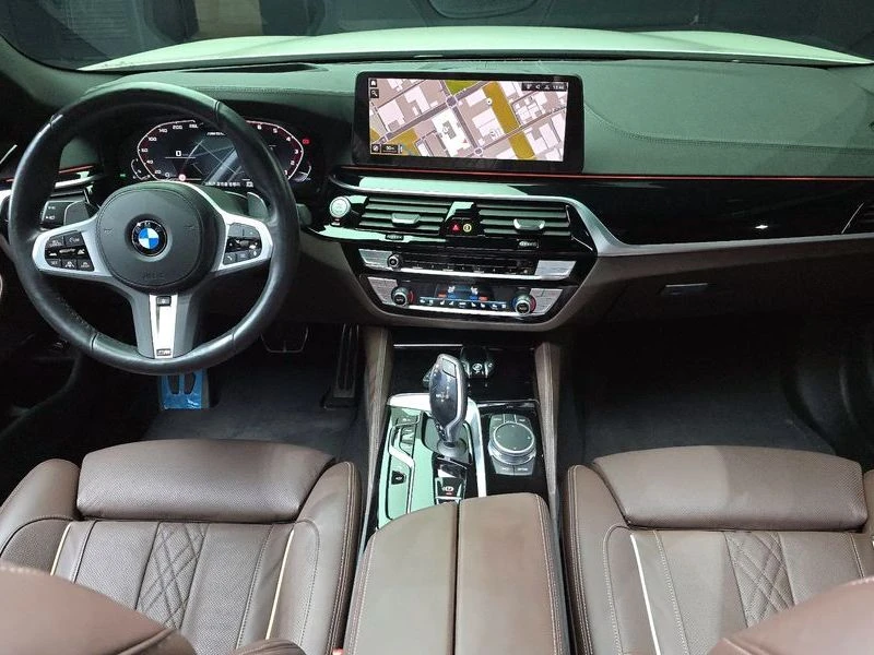BMW 550 M550I xDrive, снимка 8 - Автомобили и джипове - 55505443