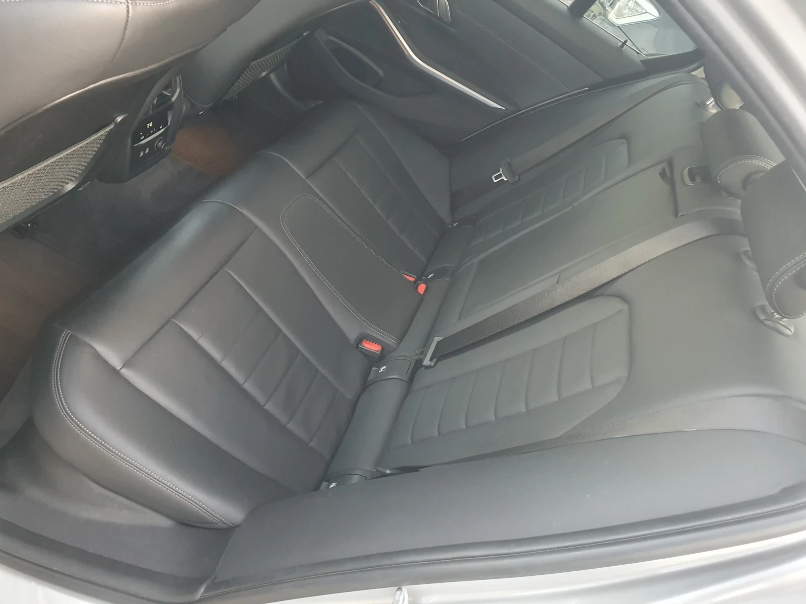 BMW 320 D xDrive! ! Full! | Mobile.bg   16