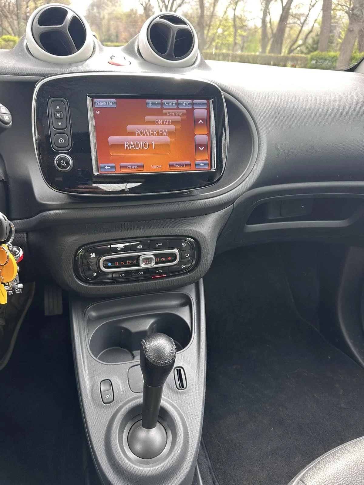 Smart Fortwo EQ 22 KW 100-140км пробег - изображение 9