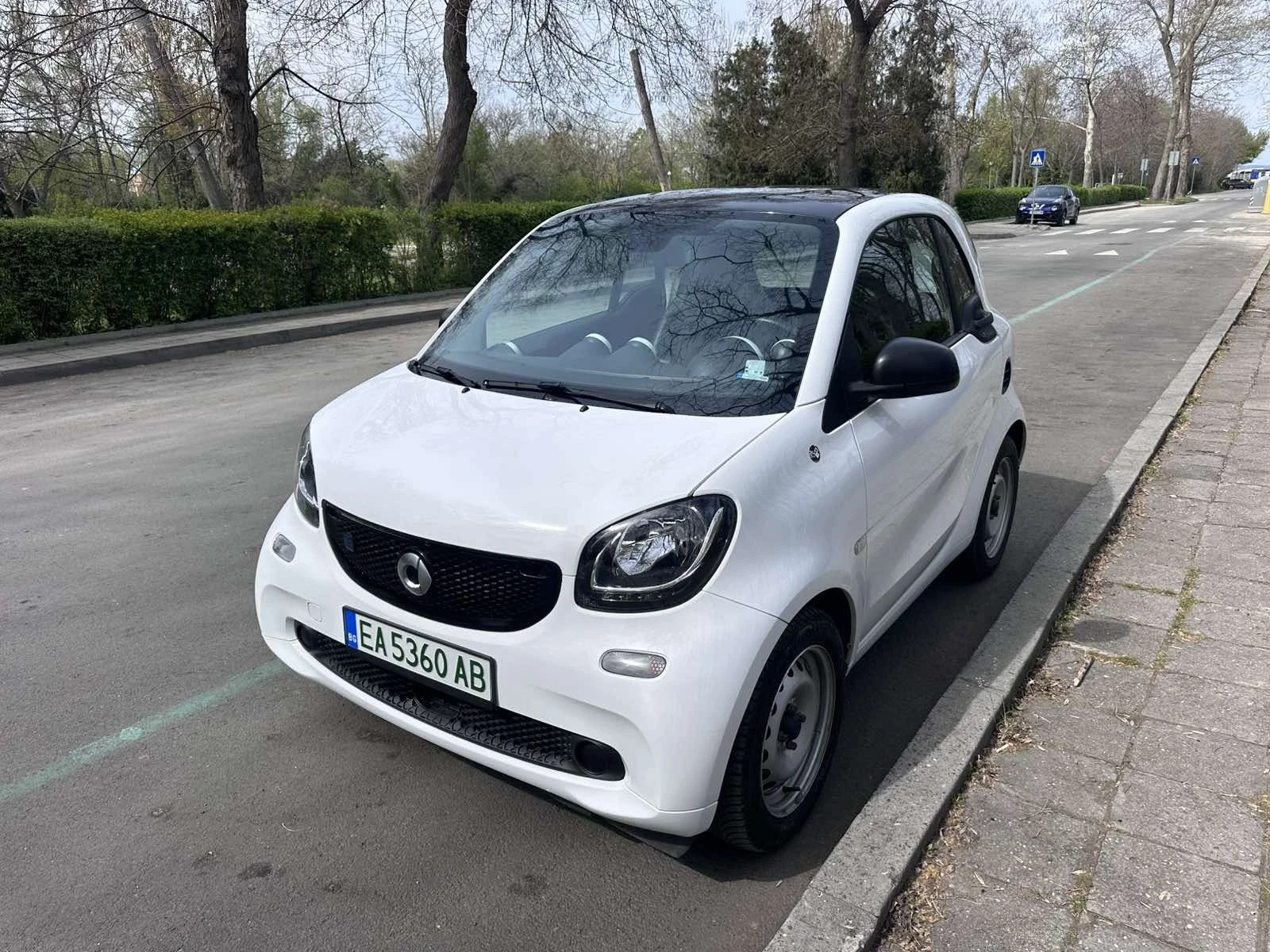 Smart Fortwo EQ 22 KW 100-140км пробег - изображение 6
