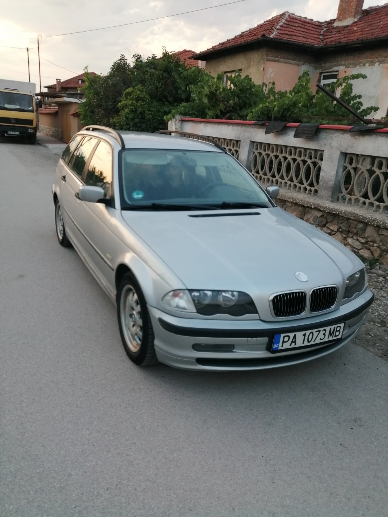 BMW 318 бензин - изображение 2