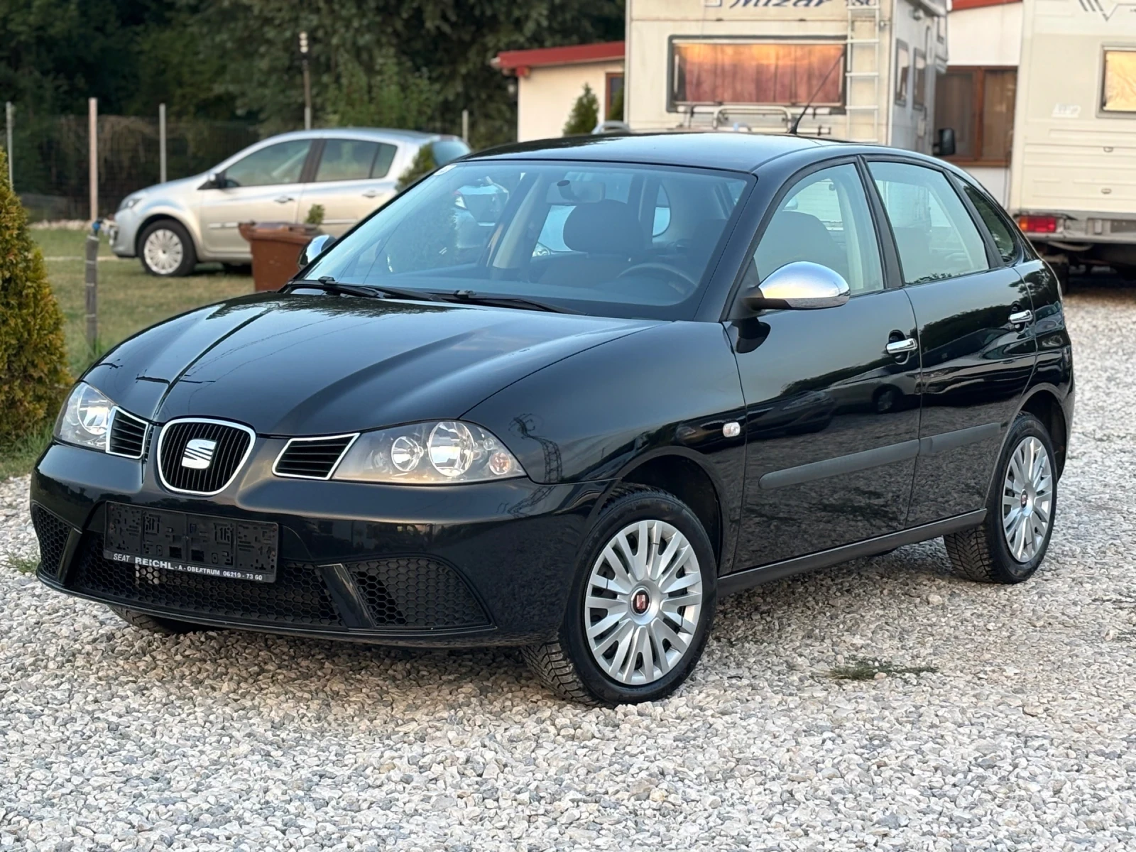 Seat Ibiza 1.2 Бензин 2008г/Климатик/Сервизна история - изображение 2