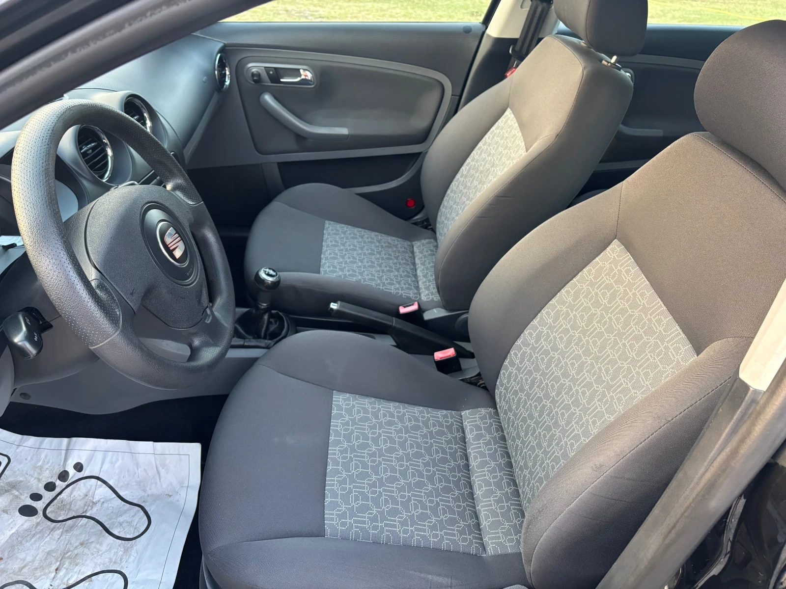 Seat Ibiza 1.2 Бензин 2008г/Климатик/Сервизна история - изображение 9