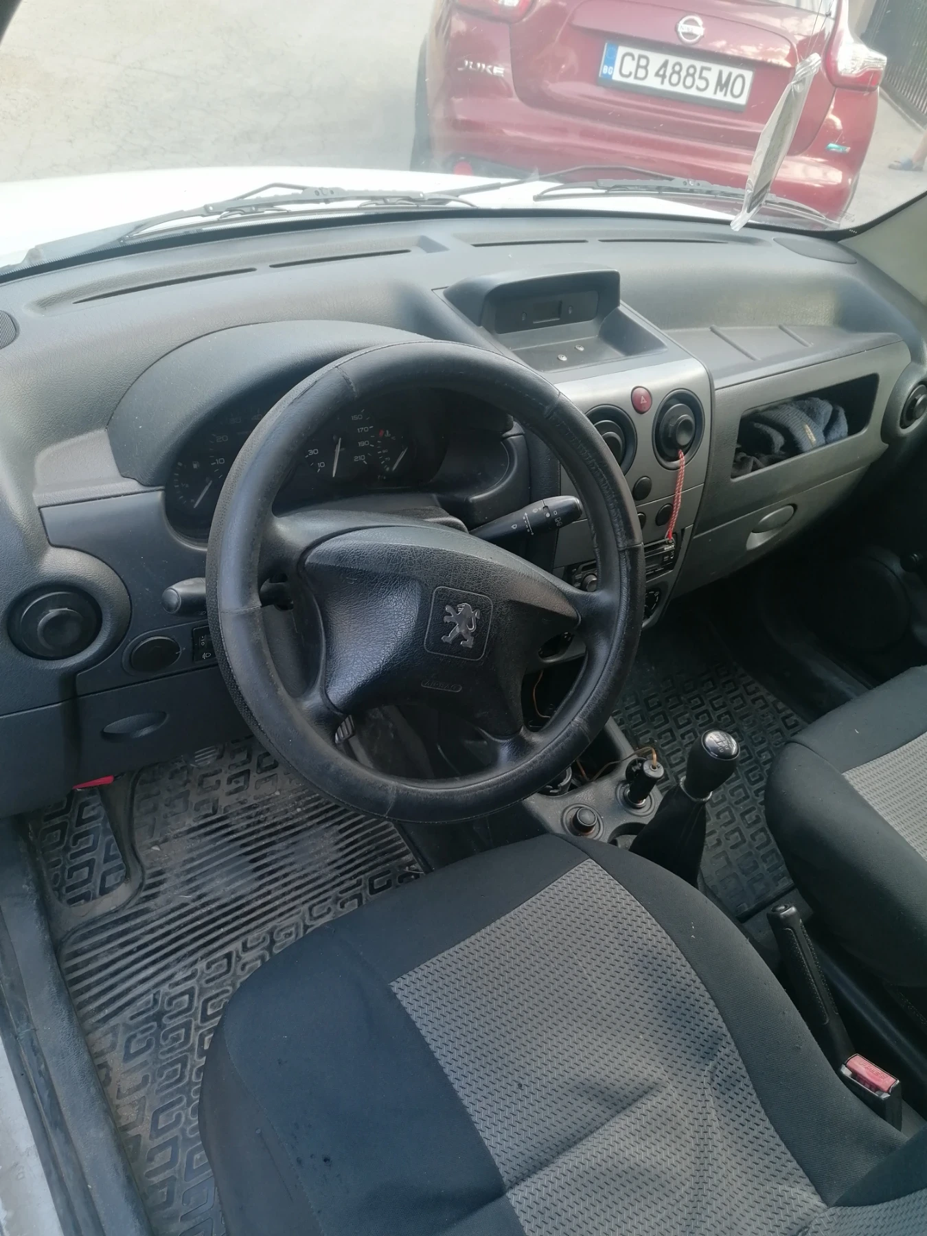 Peugeot Partner 1.6 дизел - изображение 6