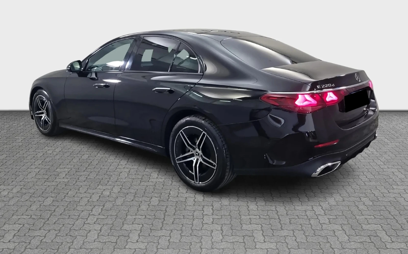 Mercedes-Benz E 220 d AMG Line - изображение 6