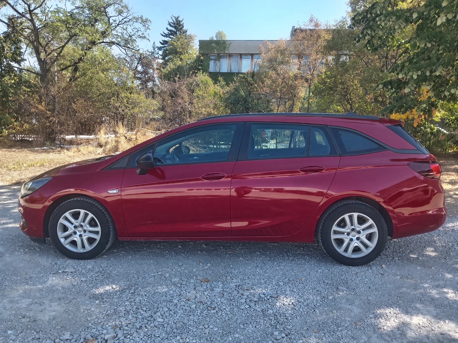 Opel Astra 1.5D SW - изображение 5