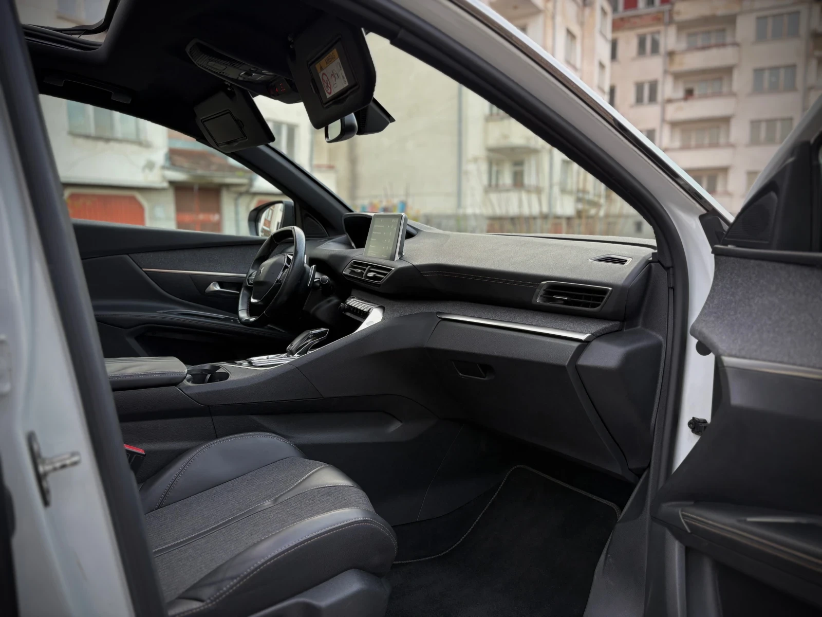 Peugeot 5008  * GT-LINE * DISTRONIC * PANORAMA * Ke - изображение 8