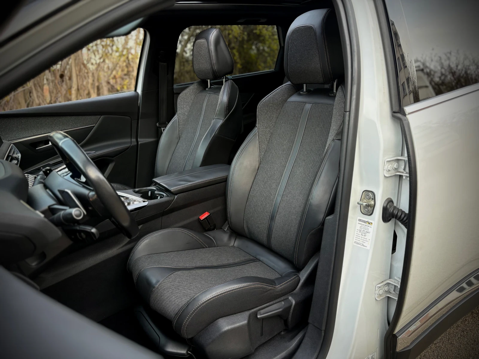 Peugeot 5008  * GT-LINE * DISTRONIC * PANORAMA * Ke - изображение 9