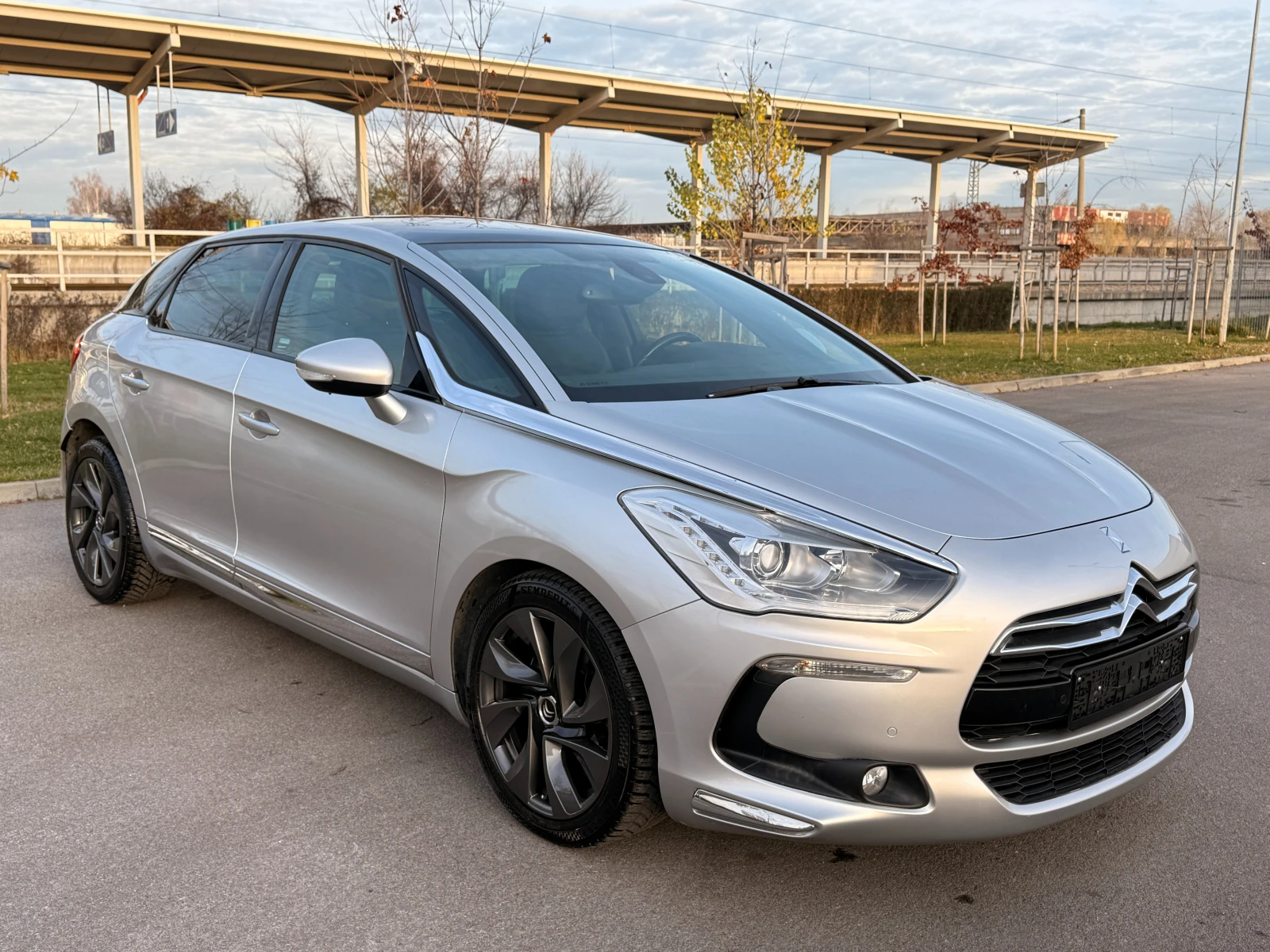Citroen DS5 2.0HDI* FULL* СЕРВИЗНА ИСТОРИЯ*  - изображение 3