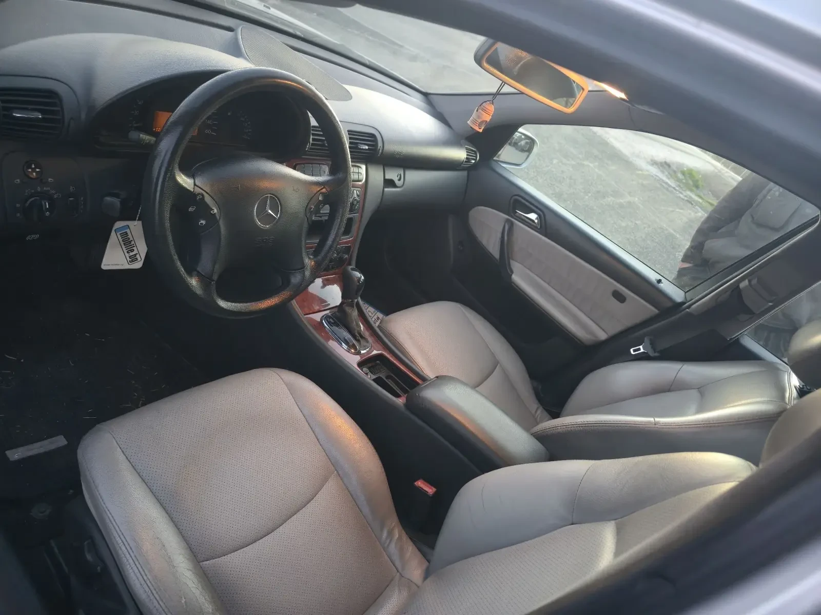 Mercedes-Benz C 220 2.2 - изображение 7