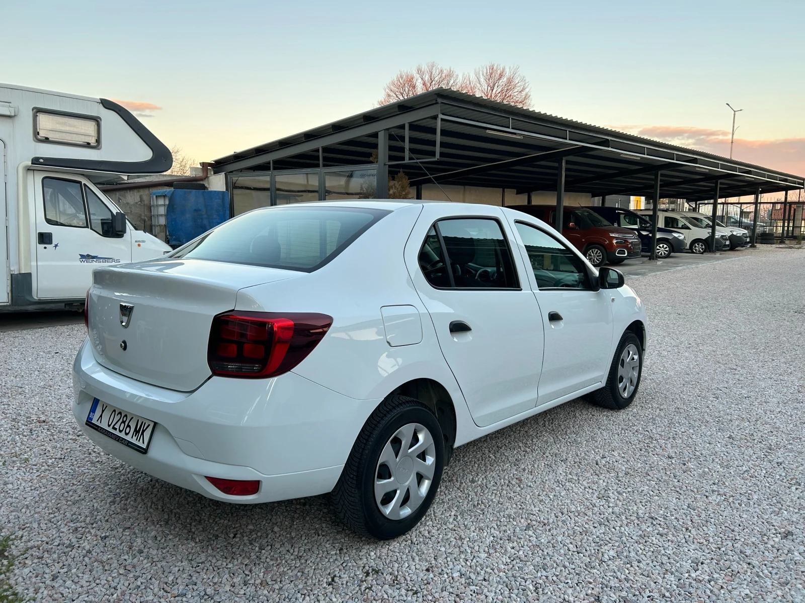 Dacia Logan 1.0 BENZIN 6 C, снимка 4 - Автомобили и джипове - 54288652
