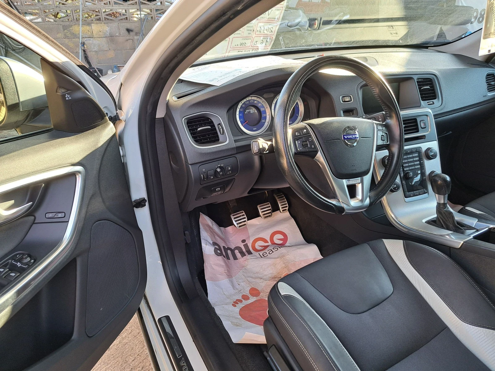 Volvo V60 R desing D2, снимка 15 - Автомобили и джипове - 54241669