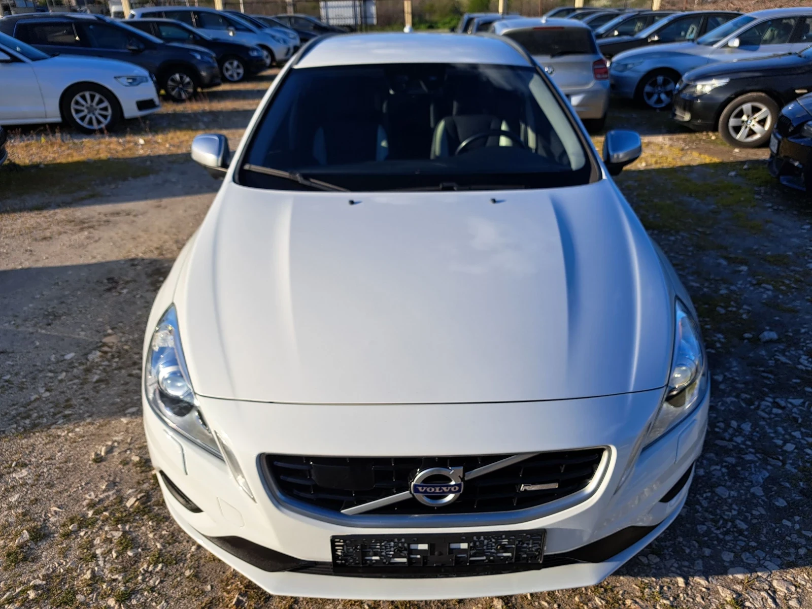 Volvo V60 R desing D2, снимка 2 - Автомобили и джипове - 54241669