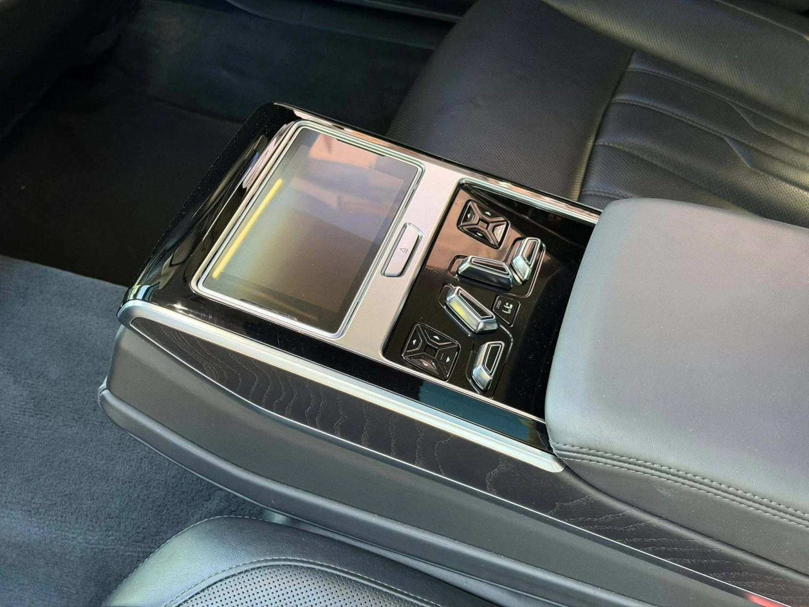 Audi A8 50TDI QUATTRO LONG ПАНО B&O 3XTV ЛИЗИНГ 100%, снимка 17 - Автомобили и джипове - 54286171