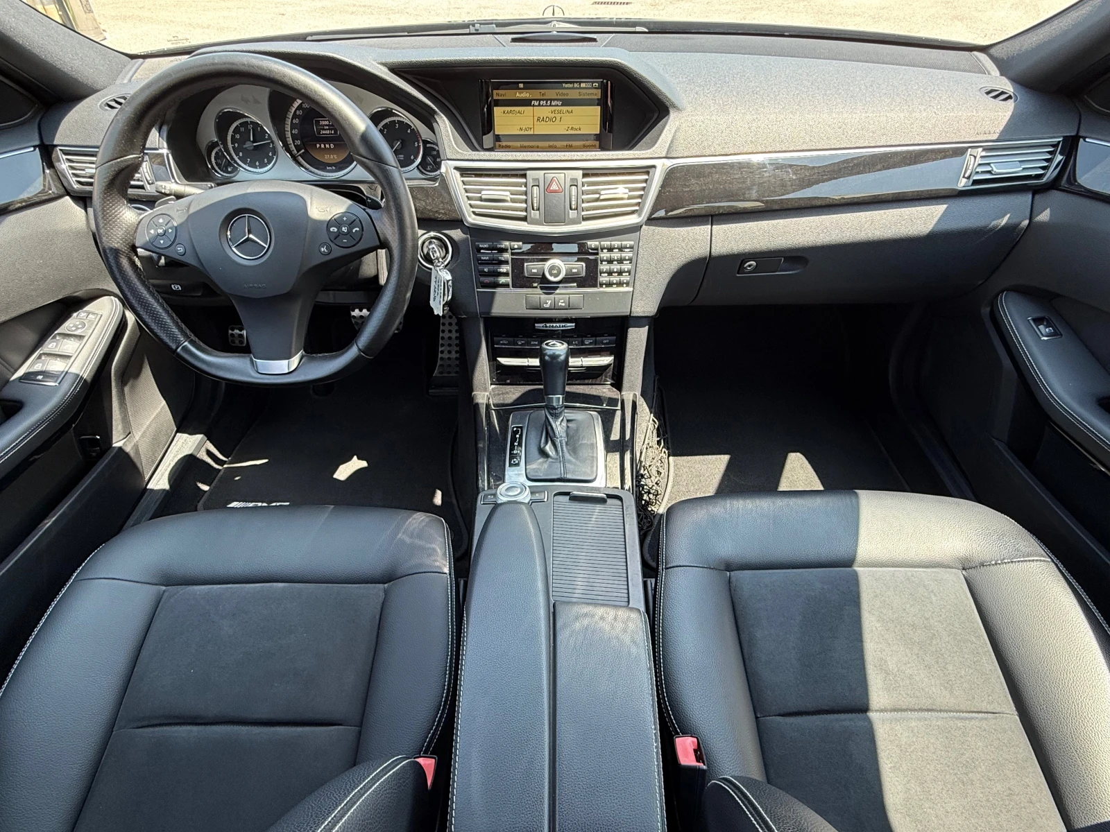 Mercedes-Benz E 250 d 4MATIC AMG LINE 100%РЕАЛНИ КИЛОМЕТРИ - ДОКАЗУЕМИ, снимка 11 - Автомобили и джипове - 54789930
