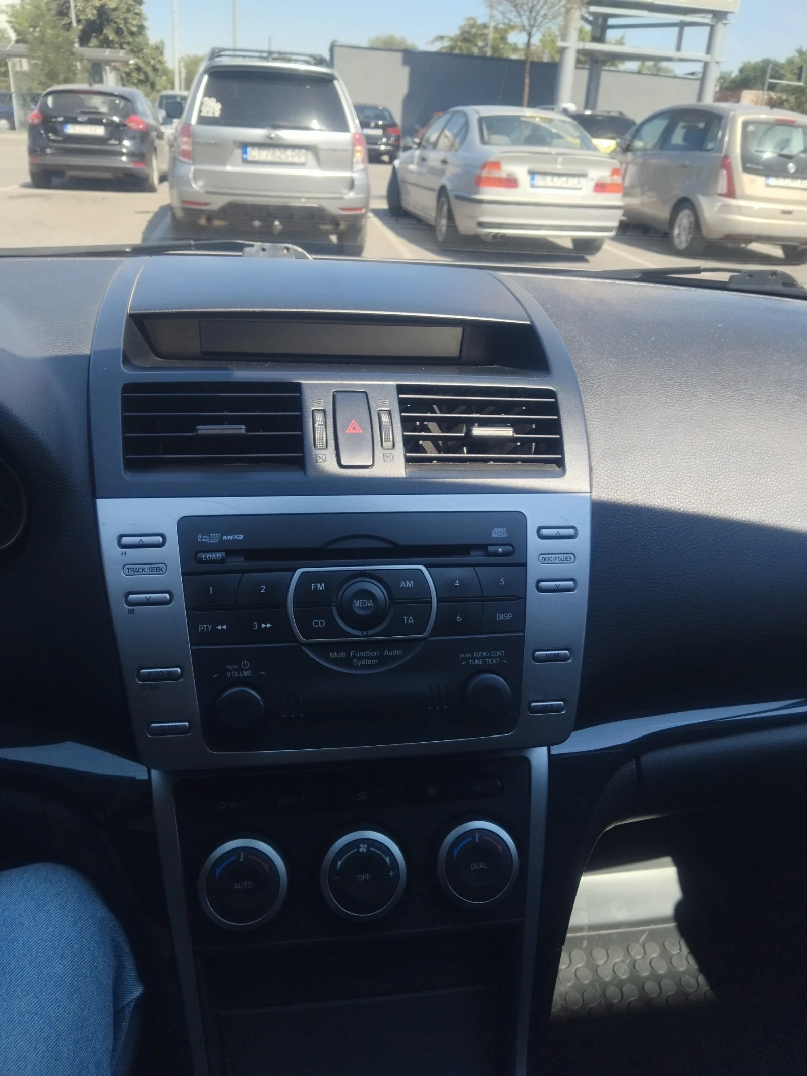 Mazda 6 2.2 MZR-CD, снимка 10 - Автомобили и джипове - 55737474