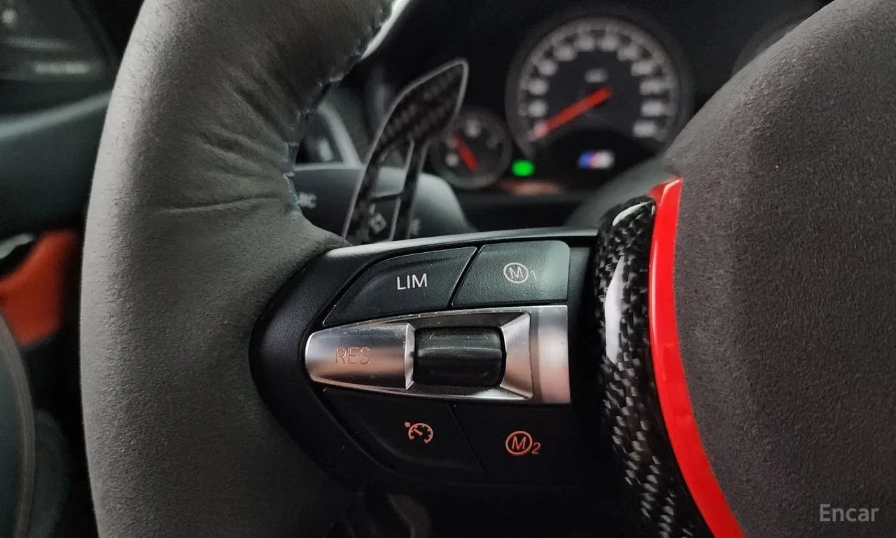 BMW M4 Coupe* ПОДГРЕВ* 360* ХЕДЪП* АВТОКРЕДИТ* , снимка 15 - Автомобили и джипове - 56103793