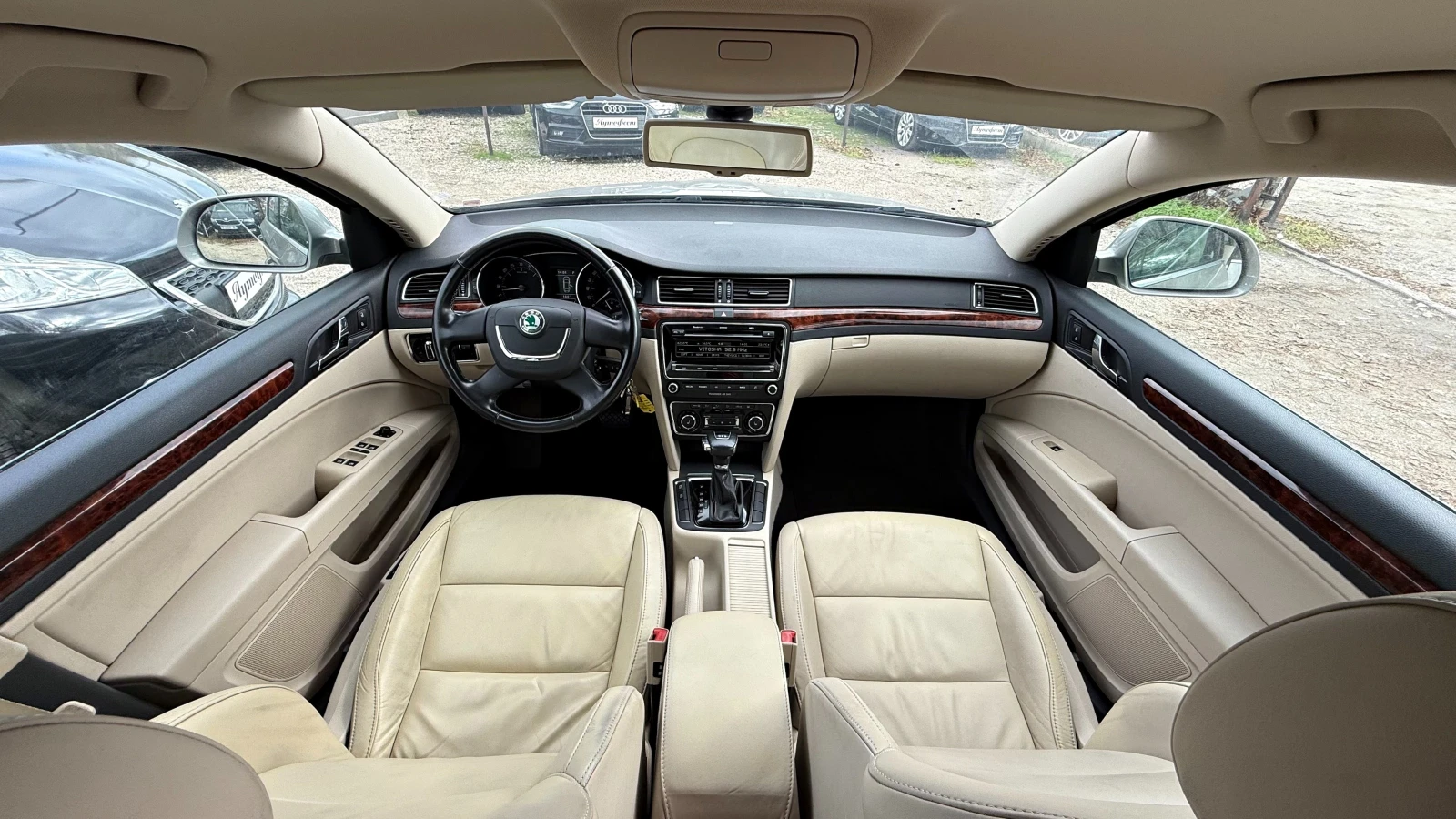 Skoda Superb 2.0TDI DSG , снимка 9 - Автомобили и джипове - 56749882