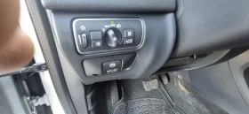 Volvo XC60 2.0..TURBO..D4 ..PETROL 245 ..FWD USA .., снимка 10