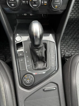 VW Tiguan Allspace LWB R-Line 4MOTION 7 места , снимка 16