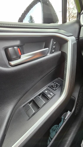 Toyota Rav4 Гаранционна 4х4 - 69490 лв. - 36992042 13