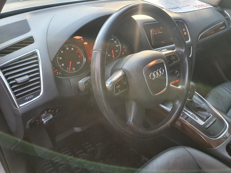 Audi Q5, снимка 14 - Автомобили и джипове - 45870812