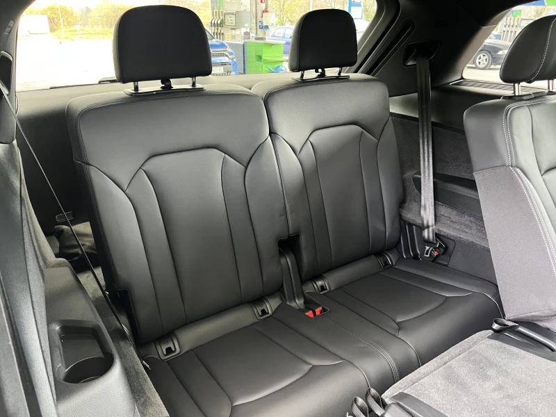 Audi Q7 45 TDI/S-LINE/BLACK OPTIC/7-МЕСТЕН/PANO/KEYLESS/, снимка 16 - Автомобили и джипове - 51963946
