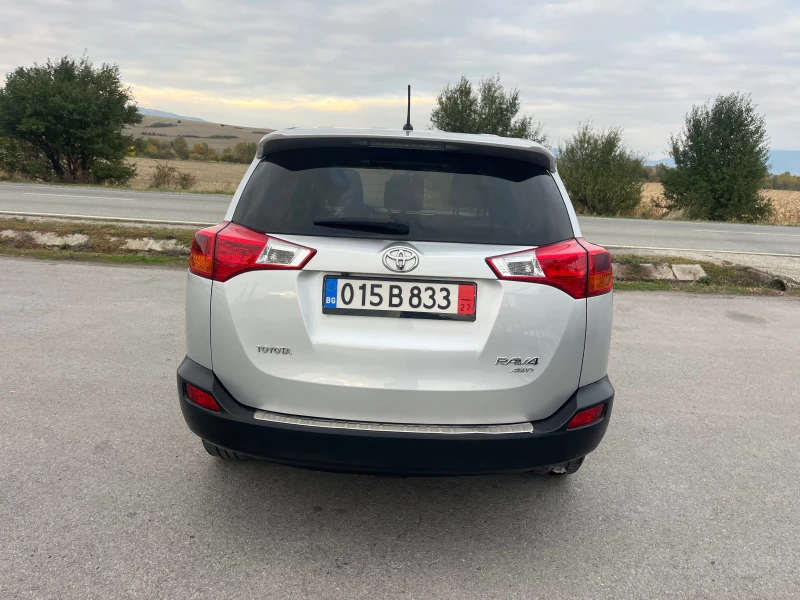 Toyota Rav4 2.2 AVTOMAT NAVI, снимка 5 - Автомобили и джипове - 52043413