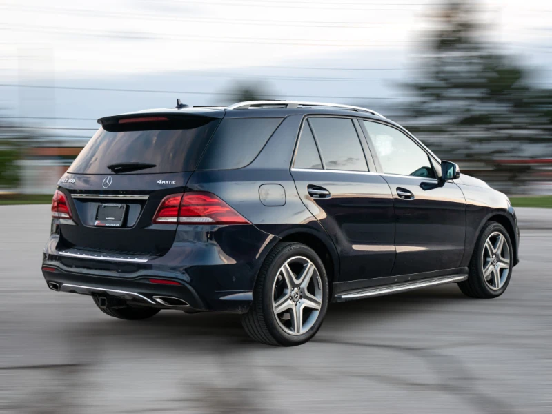 Mercedes-Benz GLE 400 4Matic / AMG PKG / PANO / Harman-Kardon, снимка 2 - Автомобили и джипове - 52749526