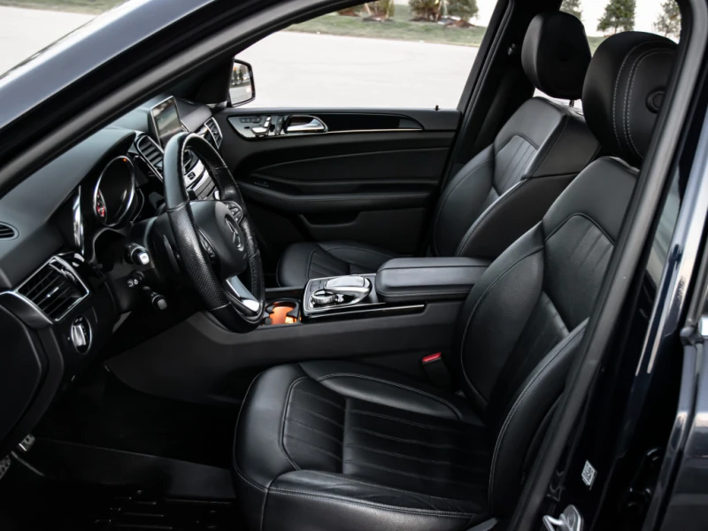 Mercedes-Benz GLE 400 4Matic / AMG PKG / PANO / Harman-Kardon, снимка 7 - Автомобили и джипове - 52749526