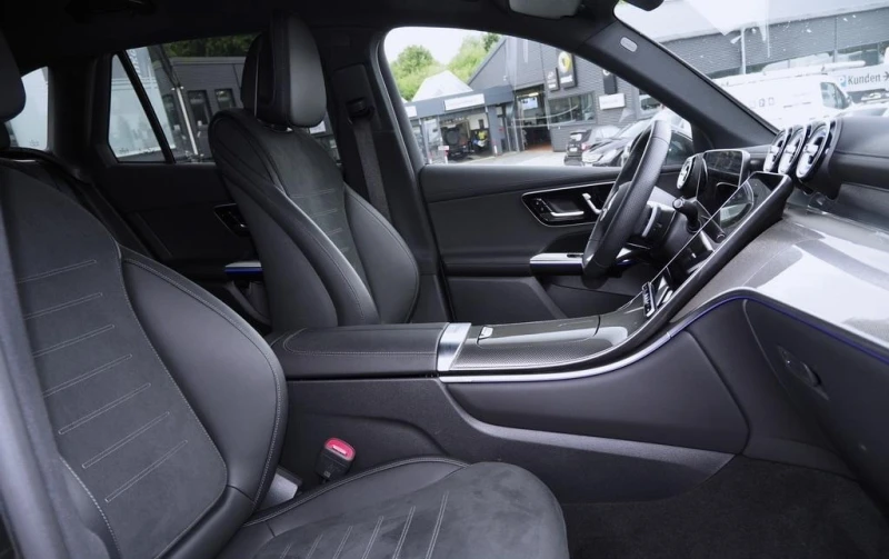 Mercedes-Benz GLC 300 d* 4M* AMG* 360CAM* MEMORY* DISTR* KEYLESS* , снимка 8 - Автомобили и джипове - 52690346