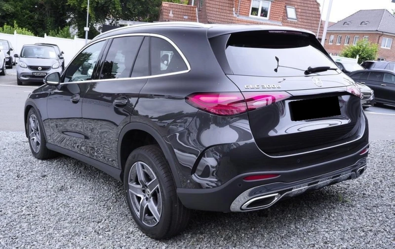 Mercedes-Benz GLC 300 d* 4M* AMG* 360CAM* MEMORY* DISTR* KEYLESS* , снимка 4 - Автомобили и джипове - 52690346