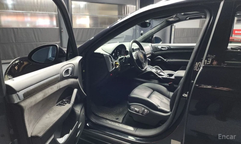 Porsche Cayenne, снимка 10 - Автомобили и джипове - 52914157