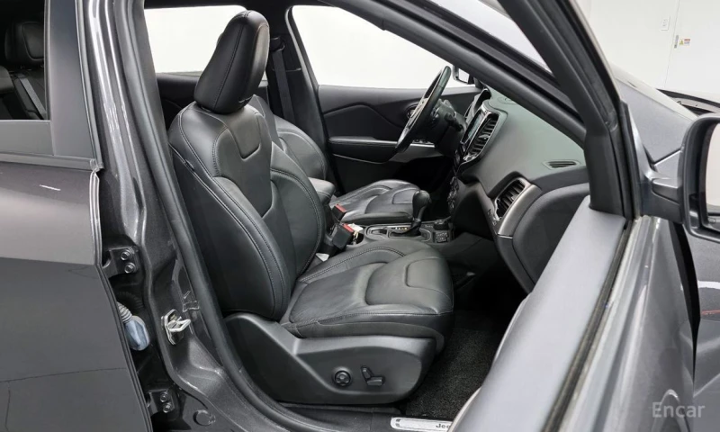 Jeep Cherokee, снимка 12 - Автомобили и джипове - 53327170