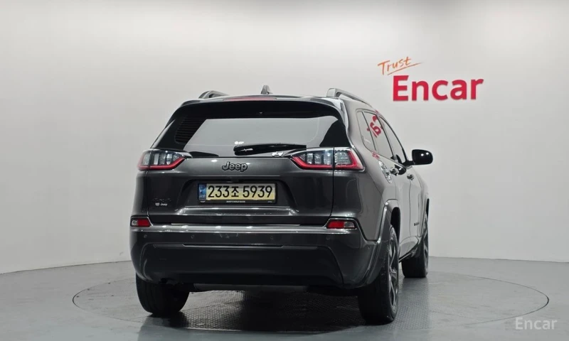 Jeep Cherokee, снимка 4 - Автомобили и джипове - 53327170