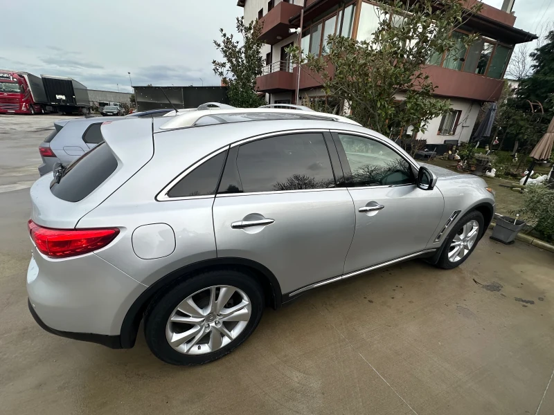 Infiniti QX70, снимка 3 - Автомобили и джипове - 53497029