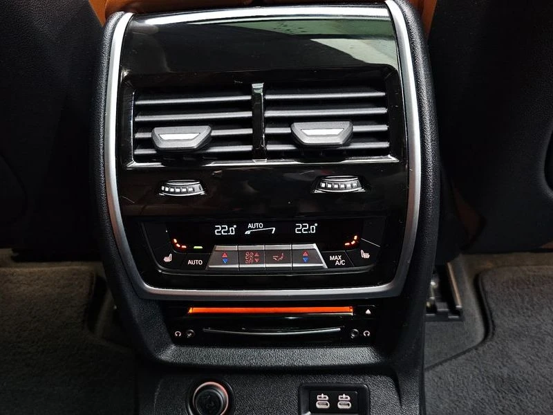 BMW X7 * X7 ??xDrive 40I Design Pure Excellence 6-Seater*, снимка 17 - Автомобили и джипове - 55662942