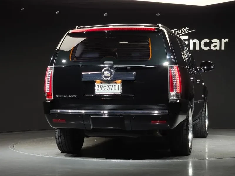 Cadillac Escalade 6.2, снимка 4 - Автомобили и джипове - 56699865