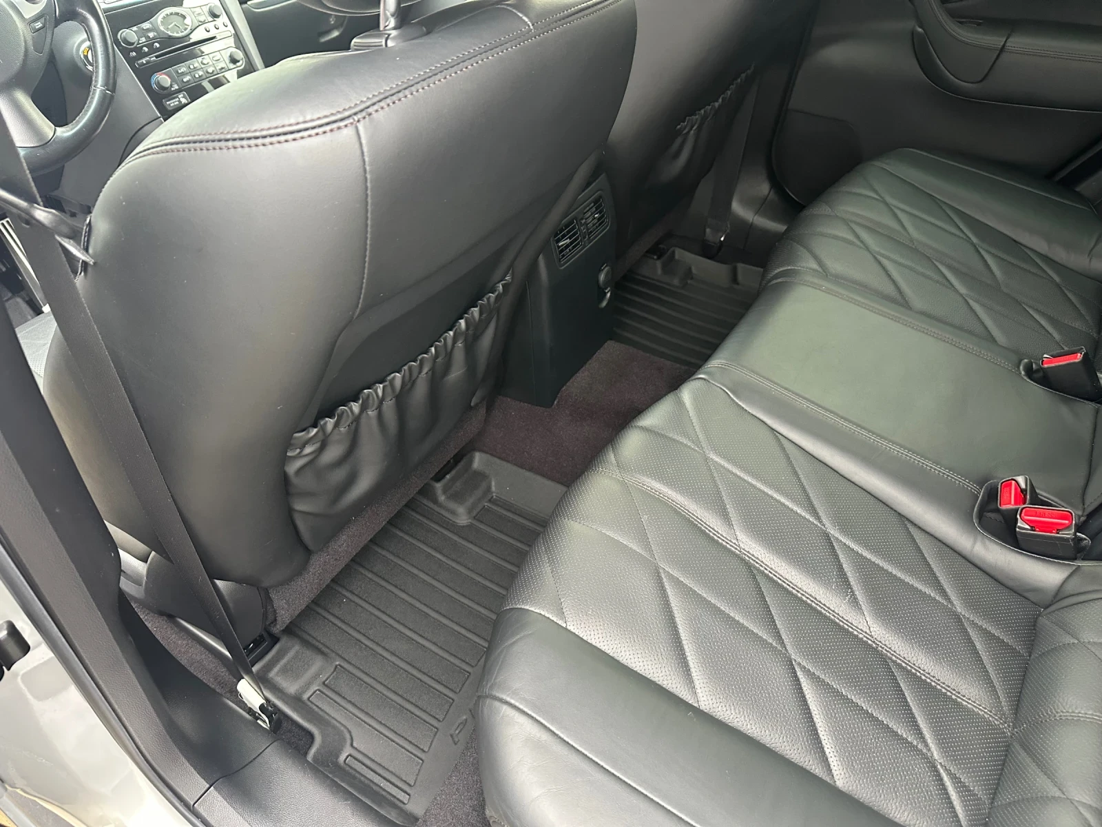 Infiniti QX70  - изображение 9