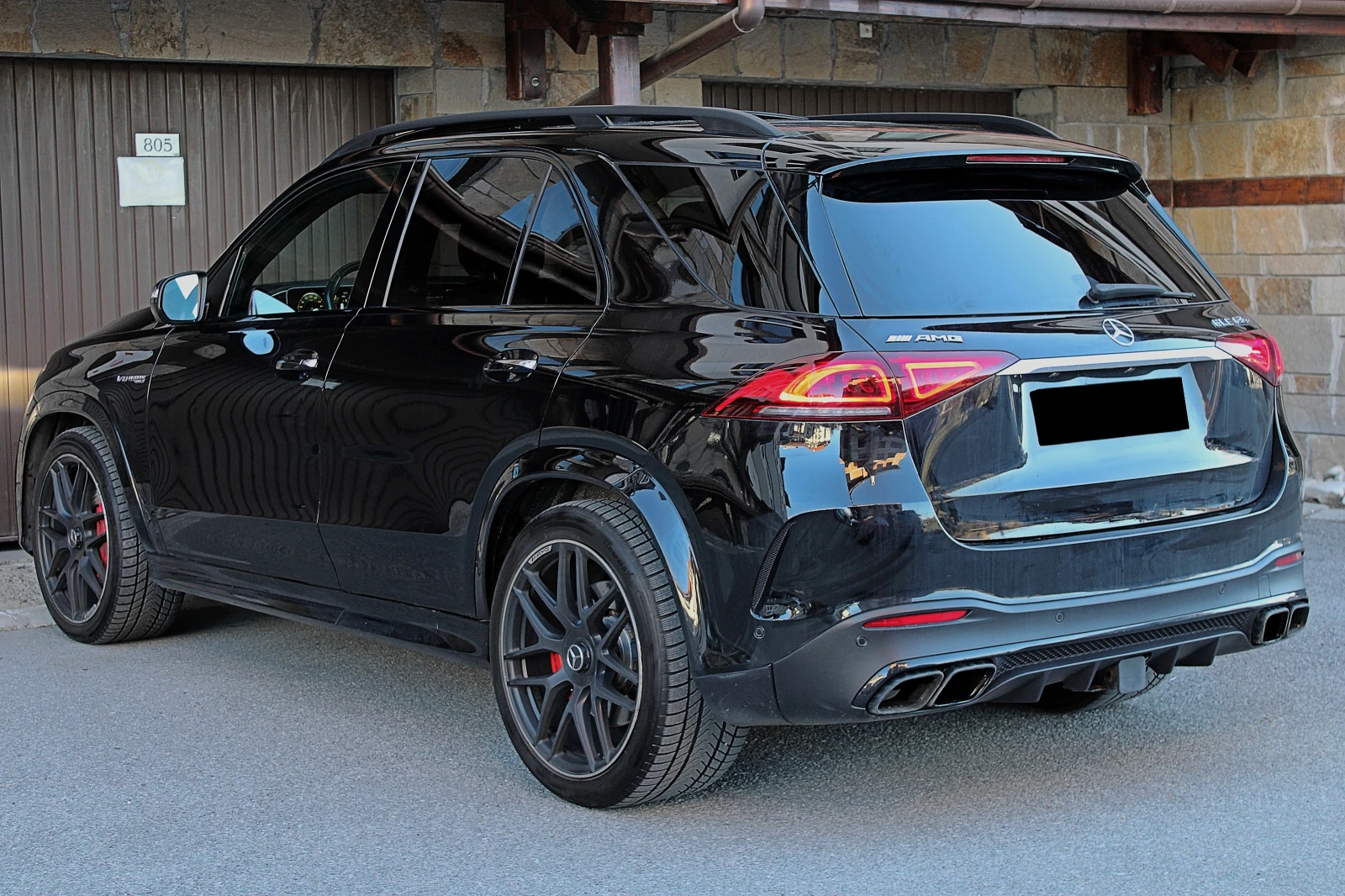 Mercedes-Benz GLE 63 S AMG 4-MATIC/DISTRONIC/MULTIBEAM/KAMERA360/PANO/KEY-GO, снимка 4 - Автомобили и джипове - 54144490