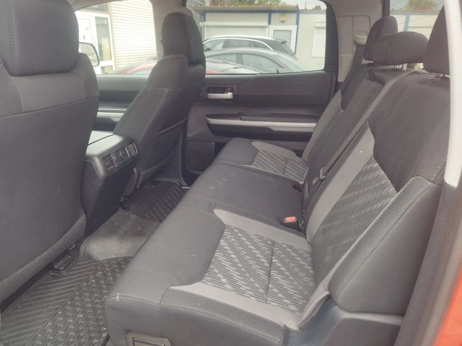 Toyota Tundra TRD SR5, снимка 6 - Автомобили и джипове - 54487362