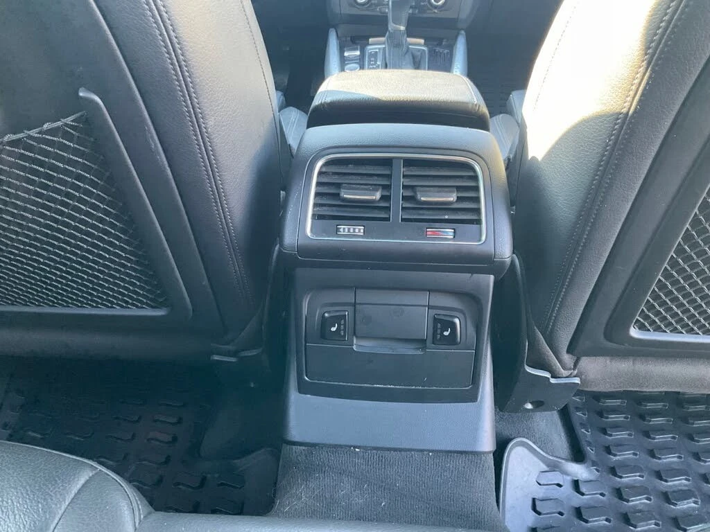 Audi Q5 2.0T quattro Technik* АвтоКредит* (Цена до БГ) , снимка 12 - Автомобили и джипове - 54524115