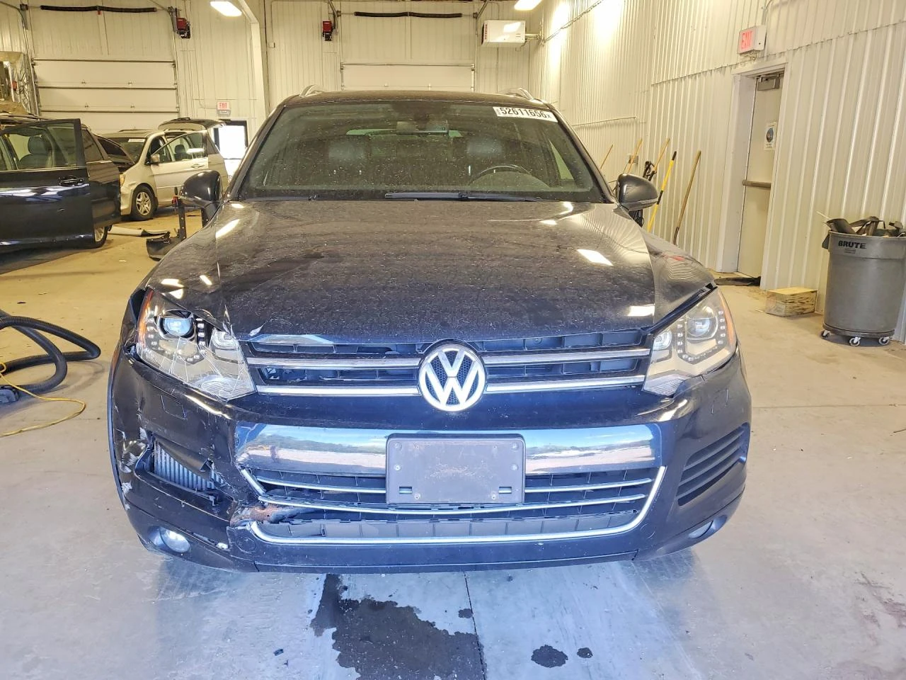VW Touareg V6 3.0 TDI, снимка 2 - Автомобили и джипове - 54748687