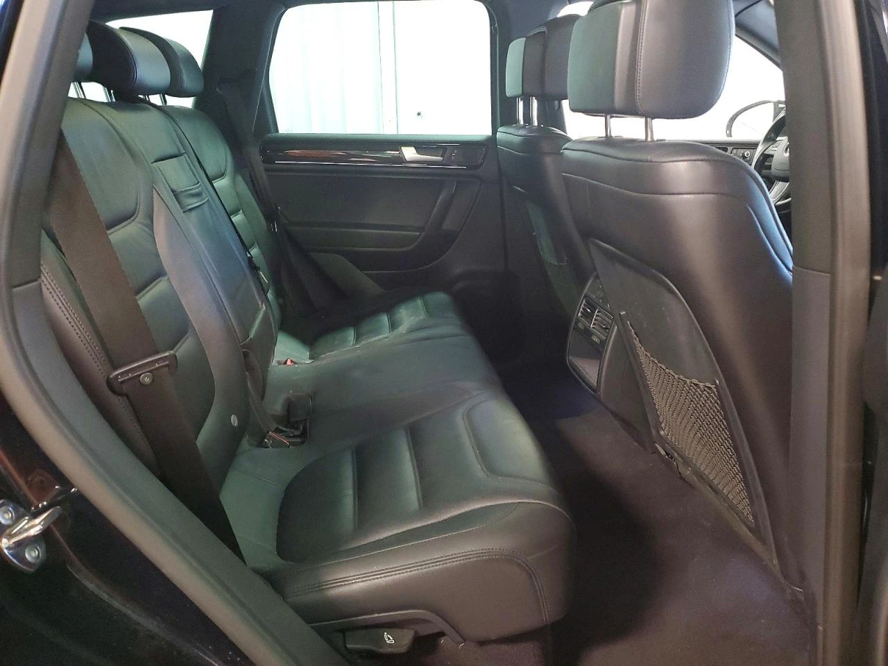 VW Touareg V6 3.0 TDI, снимка 7 - Автомобили и джипове - 54748687